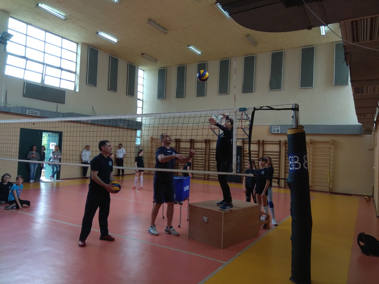 IMG-8f32a78e8ff3da4566410ec492f286a1-V