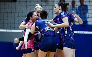 Volley League &Gamma;&upsilon;&nu;&alpha;&iota;&kappa;ώ&nu;: &Alpha;.&Sigma;.&Pi;. &Theta;έ&tau;&iota;&sigmaf; &Beta;&omicron;ύ&lambda;&alpha;&sigmaf; - &Alpha;&Omicron; &Theta;ή&rho;&alpha;&sigmaf; 1-3