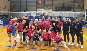 Volley League &Gamma;&upsilon;&nu;&alpha;&iota;&kappa;ώ&nu;: &Alpha;.&Sigma;.&Pi;. &Theta;έ&tau;&iota;&sigmaf; - &Alpha;&Epsilon;&Kappa; 3-1