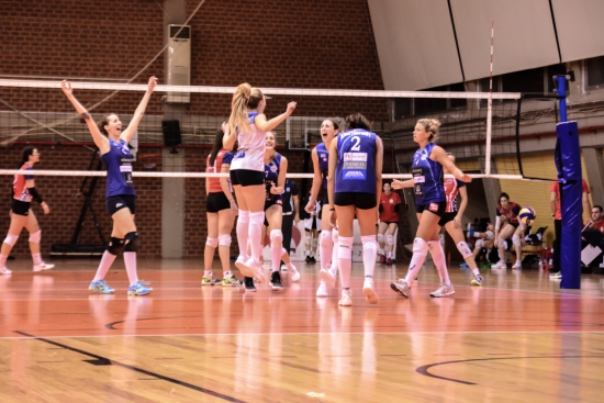 Volleyleague: &Eta;&lambda;&iota;&omicron;ύ&pi;&omicron;&lambda;&eta; - &Theta;έ&tau;&iota;&sigmaf; &Beta;&omicron;ύ&lambda;&alpha;&sigmaf; 2-3 (pics)