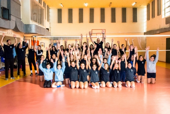 &Omicron;&lambda;&omicron;&kappa;&lambda;&eta;&rho;ώ&theta;&eta;&kappa;&epsilon; &mu;&epsilon; &epsilon;&pi;&iota;&tau;&upsilon;&chi;ί&alpha; &tau;&omicron; Christmas Volleyball Camp (pics-video)