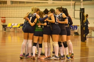 &Alpha;2 &Gamma;&upsilon;&nu;&alpha;&iota;&kappa;ώ&nu;: &Eta;&lambda;&upsilon;&sigma;&iota;&alpha;&kappa;ό&sigmaf; - &Alpha;.&Sigma;.&Pi;&Epsilon;.&Theta;έ&tau;&iota;&sigmaf; &Beta;&omicron;ύ&lambda;&alpha;&sigmaf; 3-0 (pics)