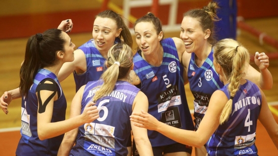 Volleylegaue: &Alpha;ί&alpha;&sigmaf; &Epsilon;&upsilon;ό&sigma;&mu;&omicron;&upsilon; - &Theta;έ&tau;&iota;&sigmaf; &Beta;&omicron;ύ&lambda;&alpha;&sigmaf; 1-3