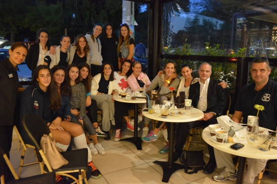 &Sigma;&tau;&iota;&gamma;&mu;έ&sigmaf; &chi;&alpha;&lambda;ά&rho;&omega;&sigma;&eta;&sigmaf; &gamma;&iota;&alpha; &tau;&iota;&sigmaf; &Gamma;&upsilon;&nu;&alpha;ί&kappa;&epsilon;&sigmaf; &sigma;&tau;&omicron; &Beta;&epsilon;&nu;έ&tau;&eta;&sigmaf; Food Hall &tau;&eta;&sigmaf; &Beta;&omicron;ύ&lambda;&alpha;&sigmaf;