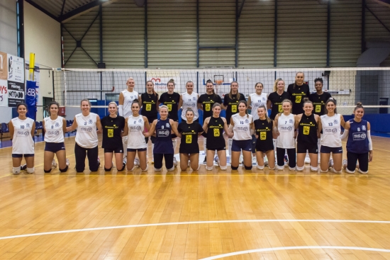 &Phi;&iota;&lambda;&iota;&kappa;ή &nu;ί&kappa;&eta; &mu;&epsilon; Ά&rho;&eta; &gamma;&iota;&alpha; &tau;&iota;&sigmaf; &Gamma;&upsilon;&nu;&alpha;ί&kappa;&epsilon;&sigmaf; &kappa;&alpha;&iota; &pi;&rho;ώ&tau;&omicron; &tau;&epsilon;&sigma;&tau; &gamma;&iota;&alpha; &tau;&omicron; ThetisTV (pics)