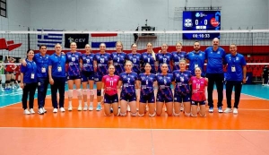 Volley League &Gamma;&upsilon;&nu;&alpha;&iota;&kappa;ώ&nu;: &Alpha;.&Sigma;.&Pi;. &Theta;έ&tau;&iota;&sigmaf; &Beta;&omicron;ύ&lambda;&alpha;&sigmaf; - &Alpha;&Omicron; &Lambda;&alpha;&mu;ί&alpha;&sigmaf; 2013 3-0