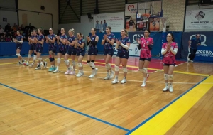 Volley League &Gamma;&upsilon;&nu;&alpha;&iota;&kappa;ώ&nu;: &Alpha;.&Sigma;.&Pi;. &Theta;έ&tau;&iota;&sigmaf; &Beta;&omicron;ύ&lambda;&alpha;&sigmaf; - &Pi;&alpha;&nu;&iota;ώ&nu;&iota;&omicron;&sigmaf; 0-3