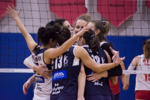 Volley League &Gamma;&upsilon;&nu;&alpha;&iota;&kappa;ώ&nu; (5&eta; &alpha;&gamma;&omega;&nu;&iota;&sigma;&tau;&iota;&kappa;ή): &Alpha;.&Sigma;.&Pi;. &Theta;έ&tau;&iota;&sigmaf; - &Alpha;.&Pi;.&Sigma;. &Alpha;ί&alpha;&sigmaf; 3-0