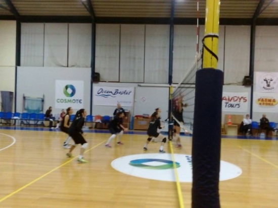 &Phi;&iota;&lambda;&iota;&kappa;ό &Gamma;&upsilon;&nu;&alpha;ί&kappa;&epsilon;&sigmaf;: &Alpha;.&Sigma;.&Pi;&Epsilon;. &Theta;έ&tau;&iota;&sigmaf; &Beta;&omicron;ύ&lambda;&alpha;&sigmaf; - &Mu;&alpha;&rho;&kappa;ό&pi;&omicron;&upsilon;&lambda;&omicron; 3-0