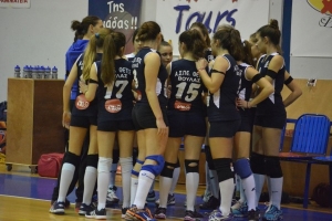 &Nu;&epsilon;ά&nu;&iota;&delta;&epsilon;&sigmaf;: &Alpha;&Sigma;.&Pi;&Epsilon;.&Theta;έ&tau;&iota;&sigmaf; &Beta;&omicron;ύ&lambda;&alpha;&sigmaf; - &Pi;&alpha;&nu;&alpha;&theta;&eta;&nu;&alpha;ϊ&kappa;ό&sigmaf; 3-0