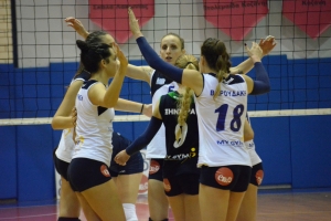 &Alpha;1 &Gamma;&upsilon;&nu;&alpha;&iota;&kappa;ώ&nu;: Ά&rho;&eta;&sigmaf; &Theta;&epsilon;&sigma;. - &Theta;έ&tau;&iota;&sigmaf; &Beta;&omicron;ύ&lambda;&alpha;&sigmaf; 3-0