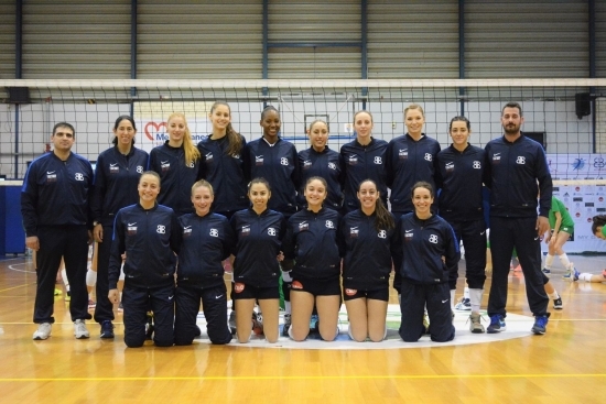 &Alpha;1 &Gamma;&upsilon;&nu;&alpha;&iota;&kappa;ώ&nu;: &Alpha;&Omicron; &Theta;ή&rho;&alpha;&sigmaf; - &Theta;έ&tau;&iota;&sigmaf; &Beta;&omicron;ύ&lambda;&alpha;&sigmaf; 3-1